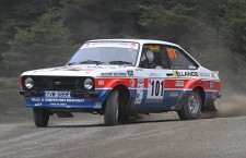 Elliott Wins in Mid-Wales