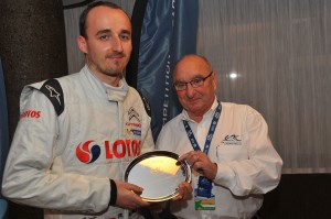 Kubica Receives Trophy